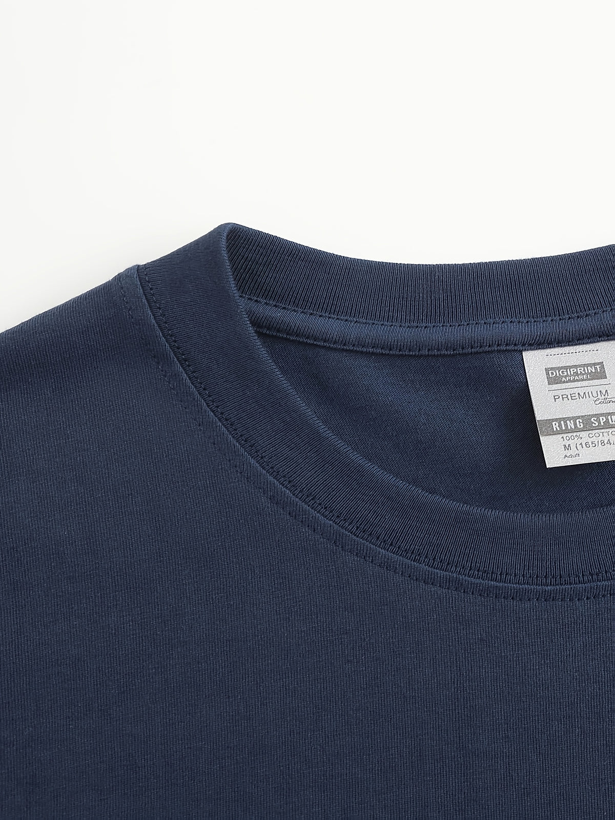 Camiseta con espalda estampada para hombre: diseño minimalista de cruces y círculos. Camiseta de algodón suave y transpirable para uso diario y formal. Top casual para cualquier temporada para los amantes de la moda urbana